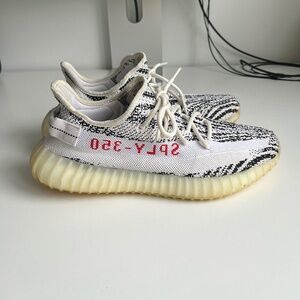 Size 10.5 - adidas Yeezy Boost 350 V2 Low Zebra Non Reflective
